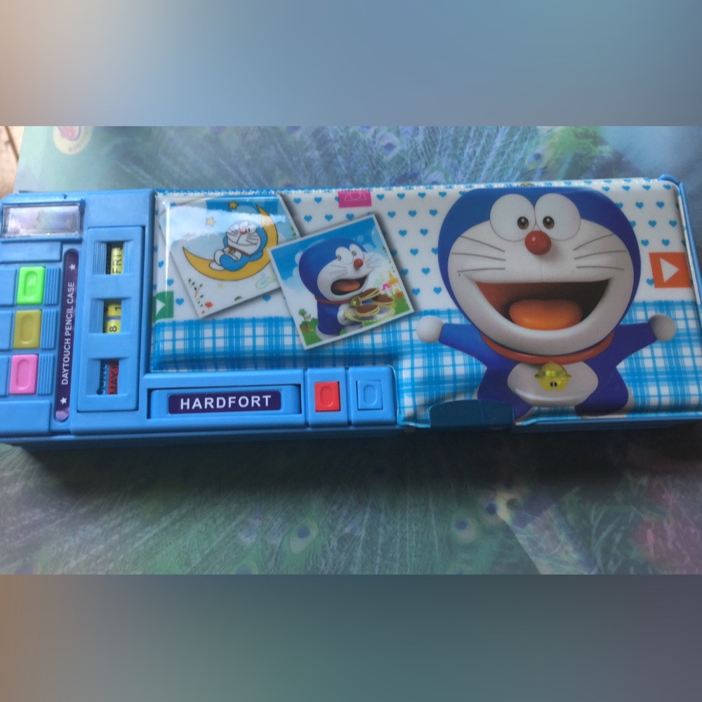 Kids pencil box